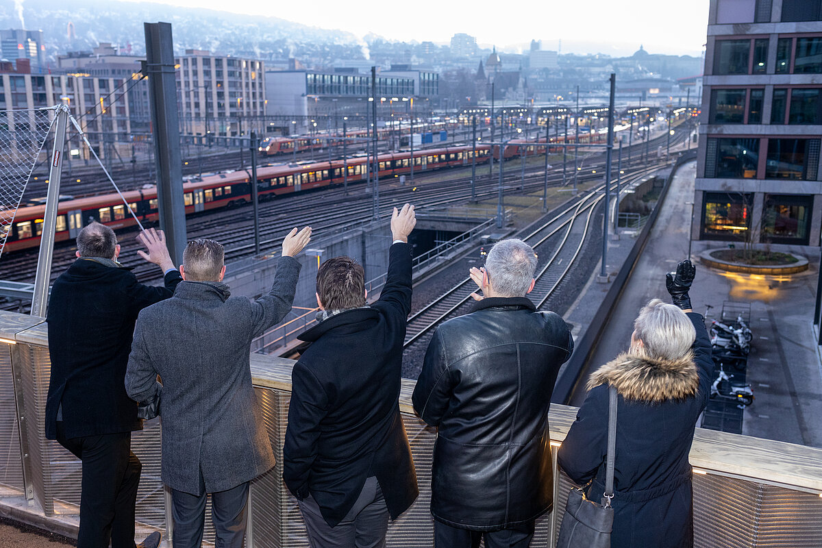 Ein unvergesslicher Augenblick: Die SOB-Züge am Hauptbahnhof Zürich.