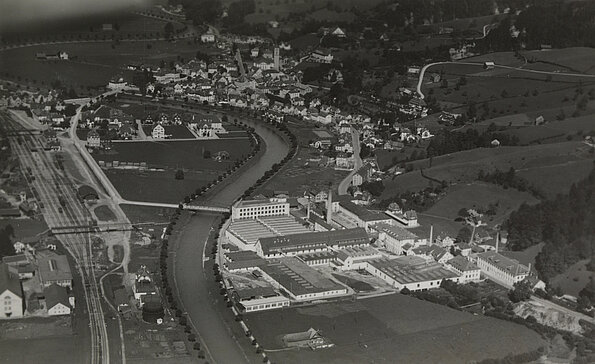 Luftaufnahme von Wattwil im Jahre 1928.