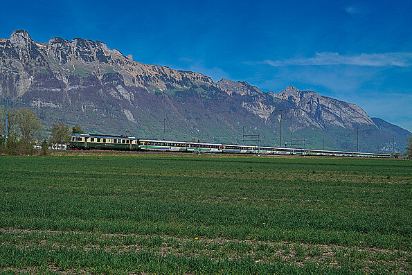 Einmalig – der bisher längste Zug aus Revvivo-Wagen auf dem Weg nach Ungarn