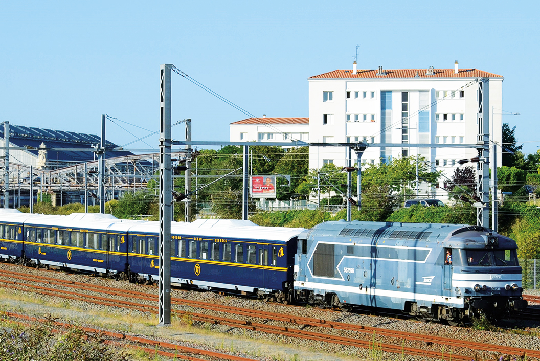 Die Personenwagen Revvivo der alten Voralpen-Express-Flotte in Frankreich